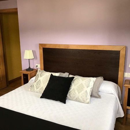 Apartamentos Carola San Tirso de Abres Екстериор снимка